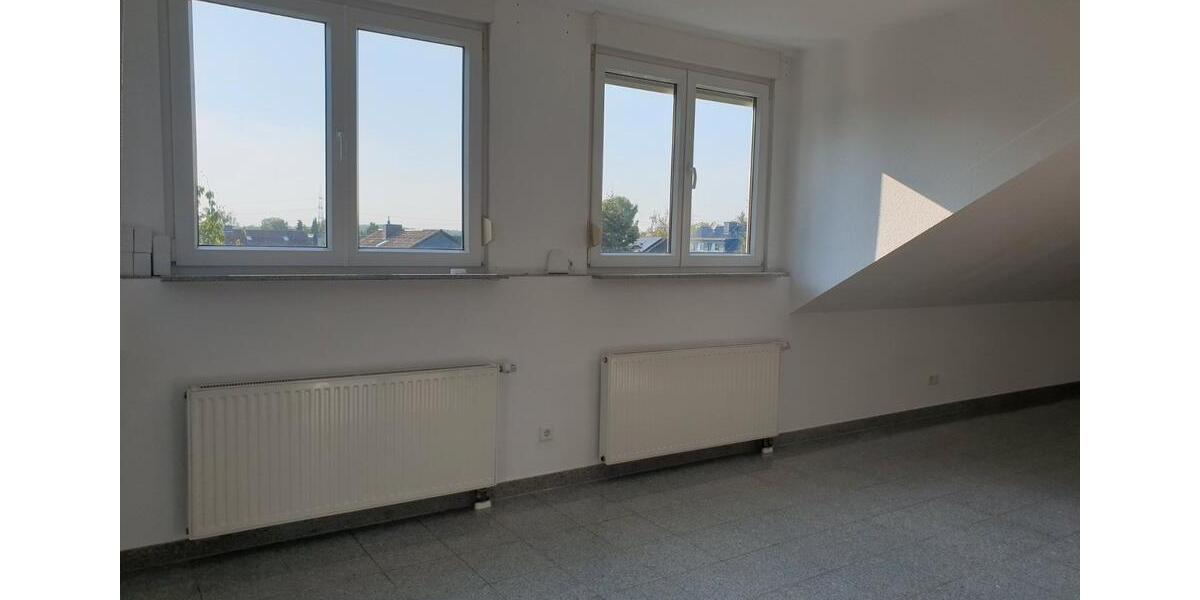 Dachgeschoßwohnung Langenfeld (Rheinland) - 3 Zimmer, 85 m&sup2;, 289.000&euro; | Angebot:27514302