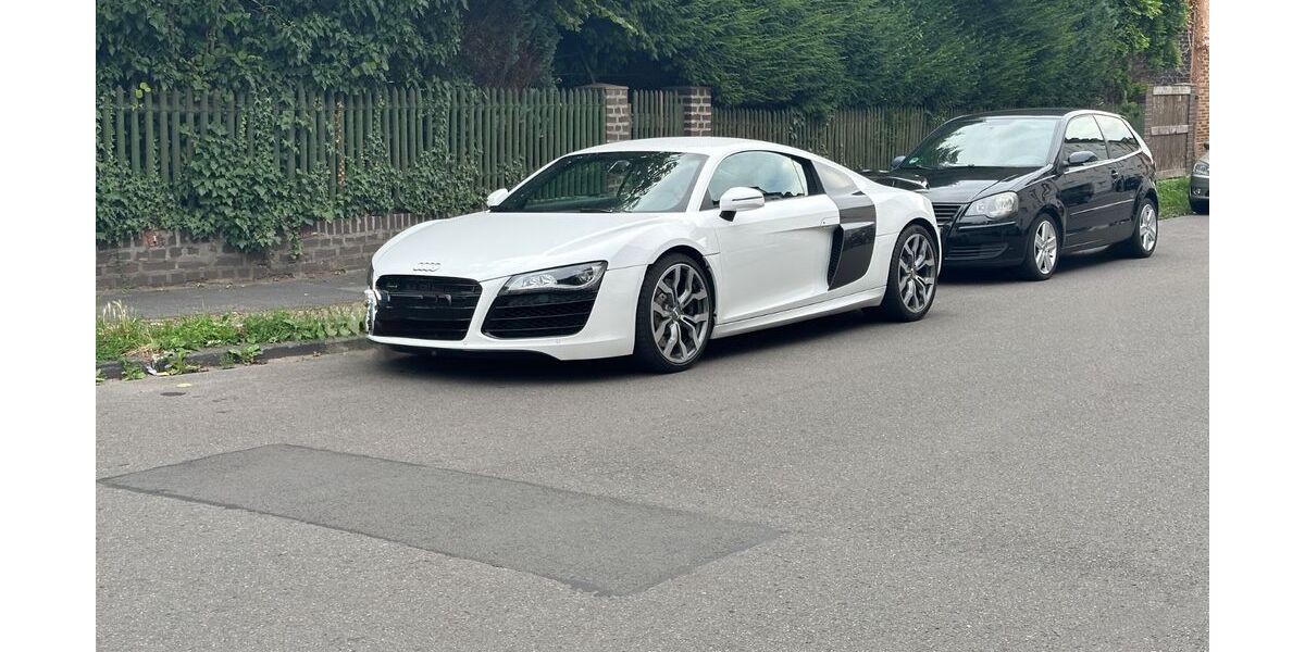 Audi R8 134.000 km 42.500 &euro; Duisburg 47057