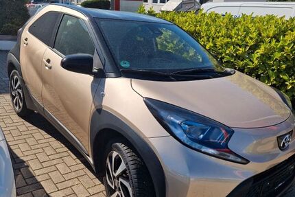 Toyota Aygo (X) 11.100 km 14.499 &euro; Ratingen 40882