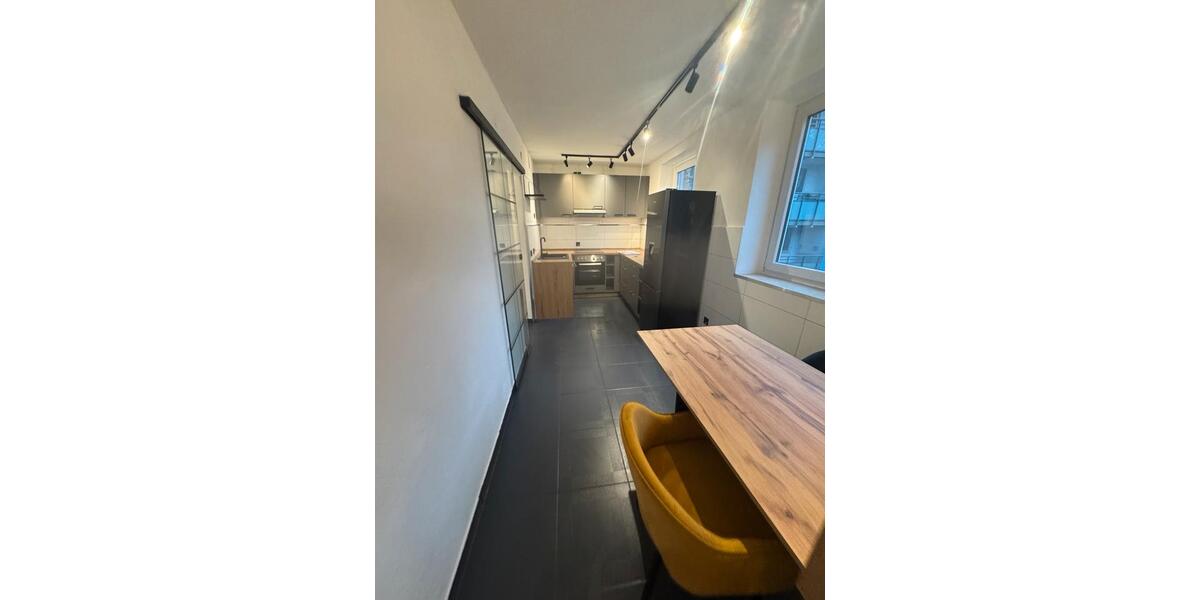 Etagenwohnung Bochum Laer - 2 Zimmer, 70 m&sup2;, 1.300&euro; | Angebot:27545442