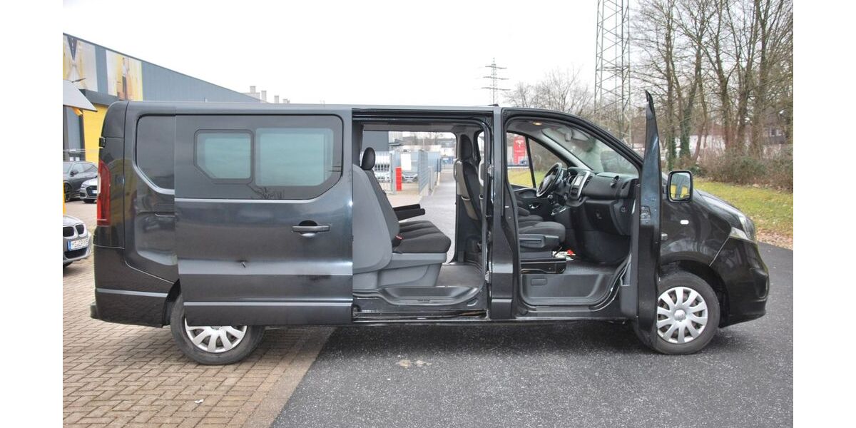 Opel Vivaro 174.456 km 12.500 &euro; Düsseldorf - Bezirk 8 40231