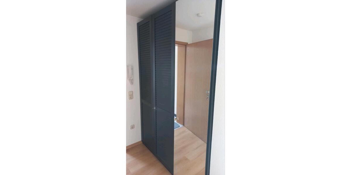 Dachgeschoßwohnung Solingen Höhscheid - 1 Zimmer, 36 m&sup2;, 425&euro; | Angebot:27543470