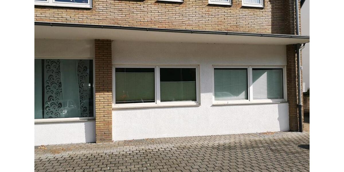 Erdgeschoßwohnung Duisburg Großenbaum - 7 Zimmer, 166 m&sup2;, 2.490&euro; | Angebot:27585791