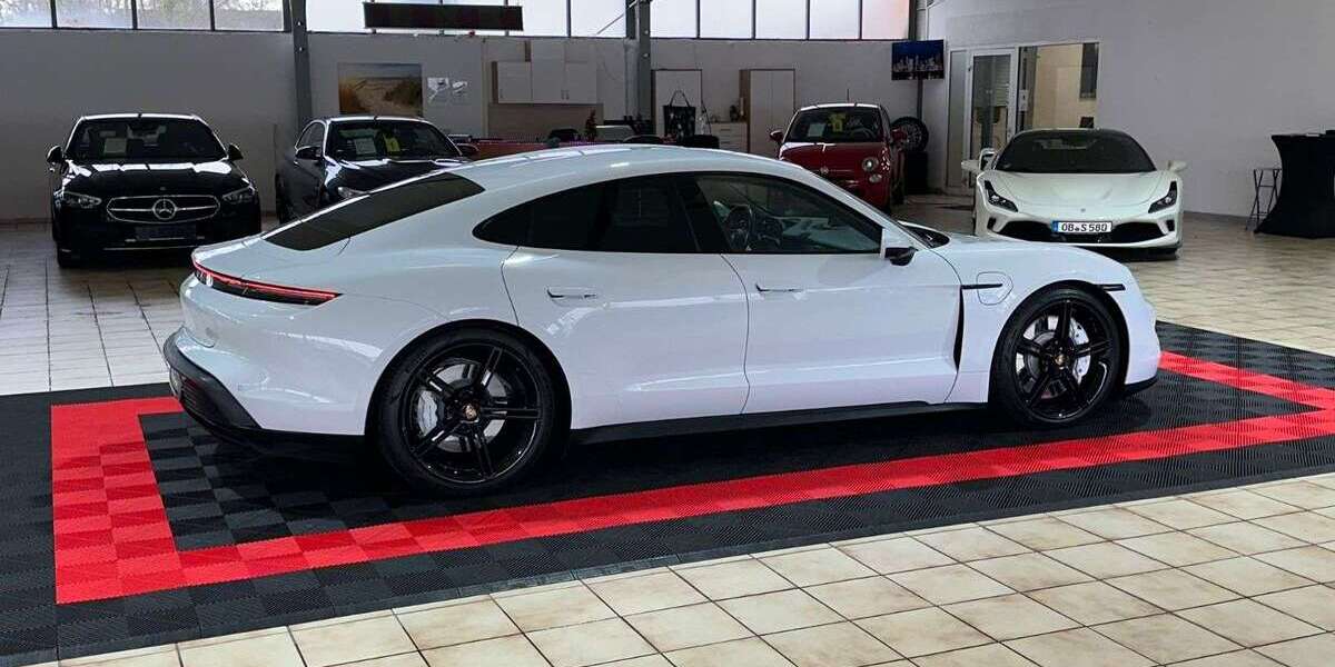 Porsche Taycan 89.500 km 61.500 &euro; Oberhausen 46047