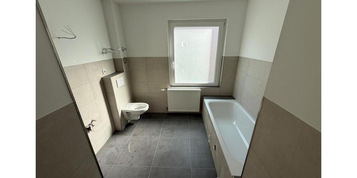 Etagenwohnung Duisburg Angerhausen - 4 Zimmer, 120 m&sup2;, 1.440&euro; | Angebot:27570424