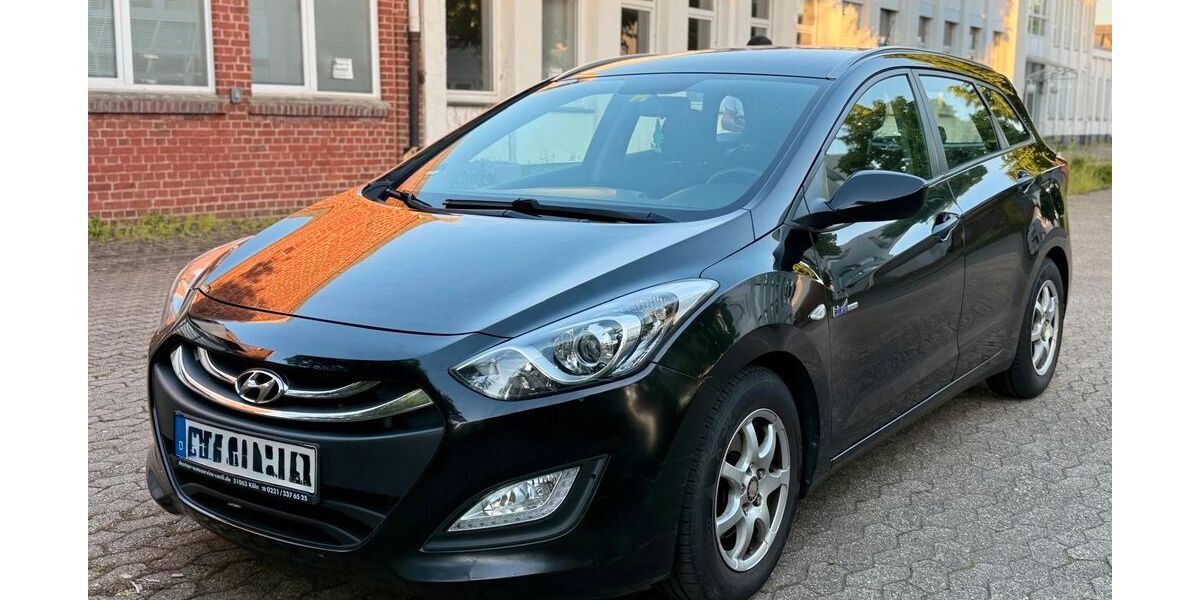 Hyundai i30 196.877 km 4.350 &euro; Hilden 40724