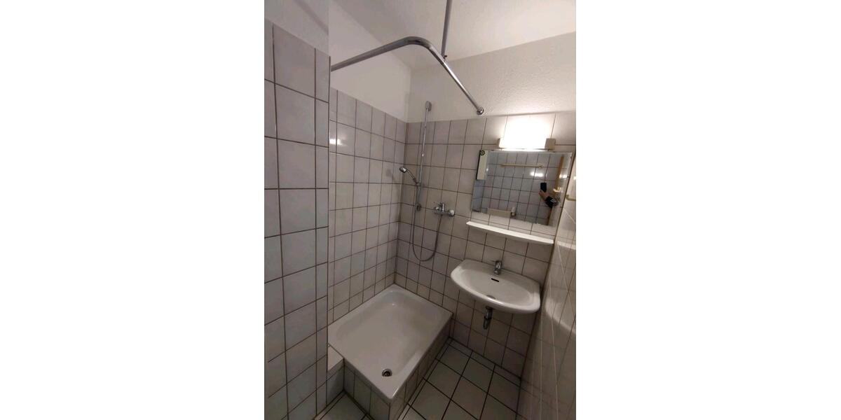 Etagenwohnung Duisburg Laar - 1 Zimmer, 23 m&sup2;, 375&euro; | Angebot:27572033