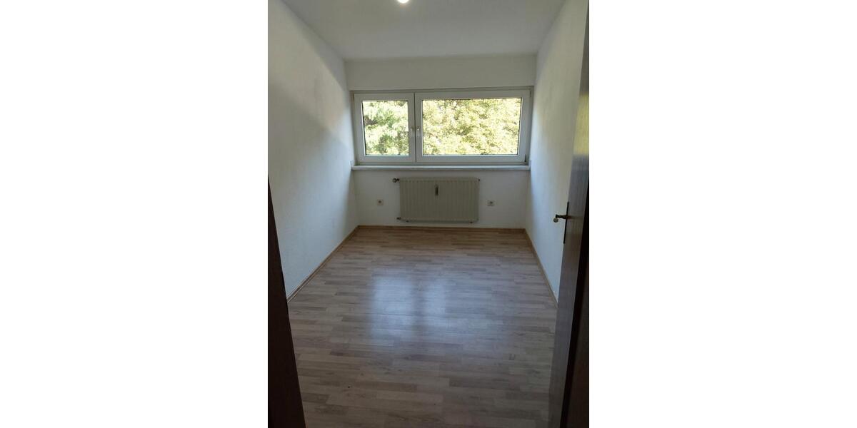 Dachgeschoßwohnung Essen Stadtbezirk V - 3 Zimmer, 54 m&sup2;, 450&euro; | Angebot:26602665