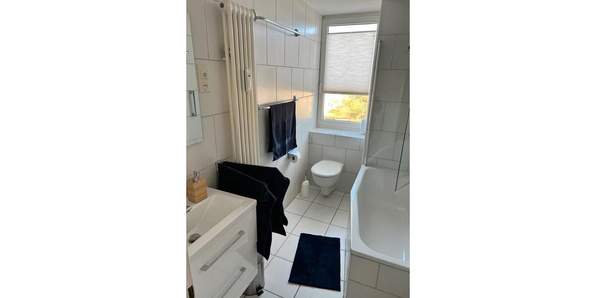 Etagenwohnung Düsseldorf Niederkassel - 2 Zimmer, 60 m&sup2;, 1.850&euro; | Angebot:26374084
