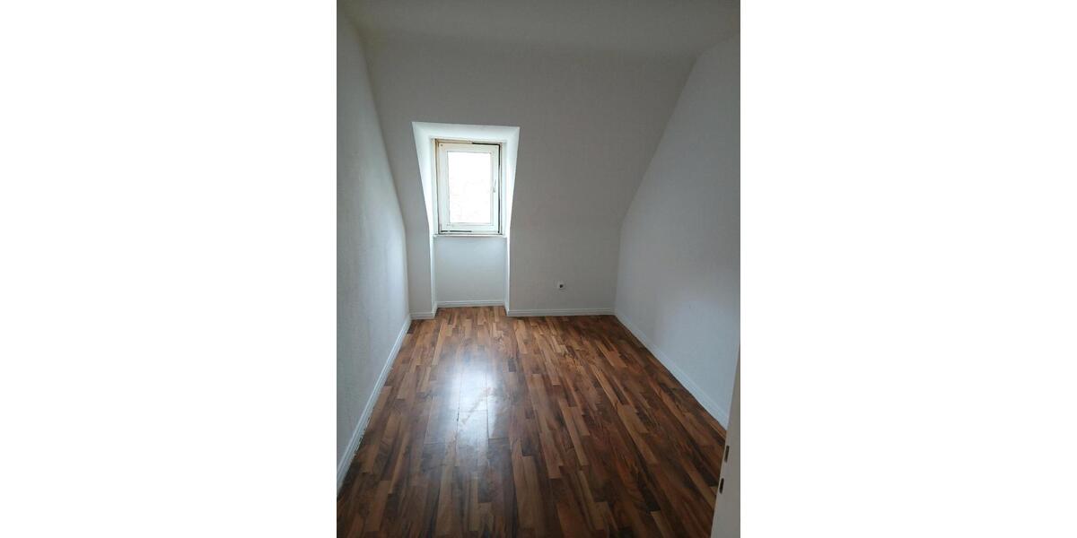 Dachgeschoßwohnung Gladbeck Brauck - 3 Zimmer, 62 m&sup2;, 420&euro; | Angebot:25960234