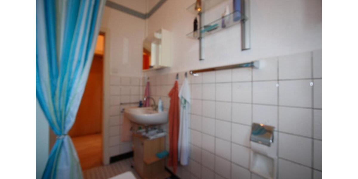 Erdgeschoßwohnung Herne Wanne - 2.5 Zimmer, 66 m&sup2;, 535&euro; | Angebot:27543438