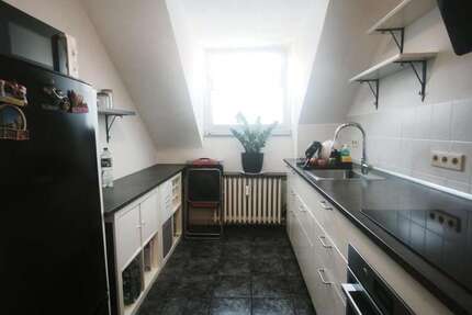 Wohnung Düsseldorf Bilk - 3 Zimmer, 74 m&sup2;, 1.300&euro; | Angebot:26978100