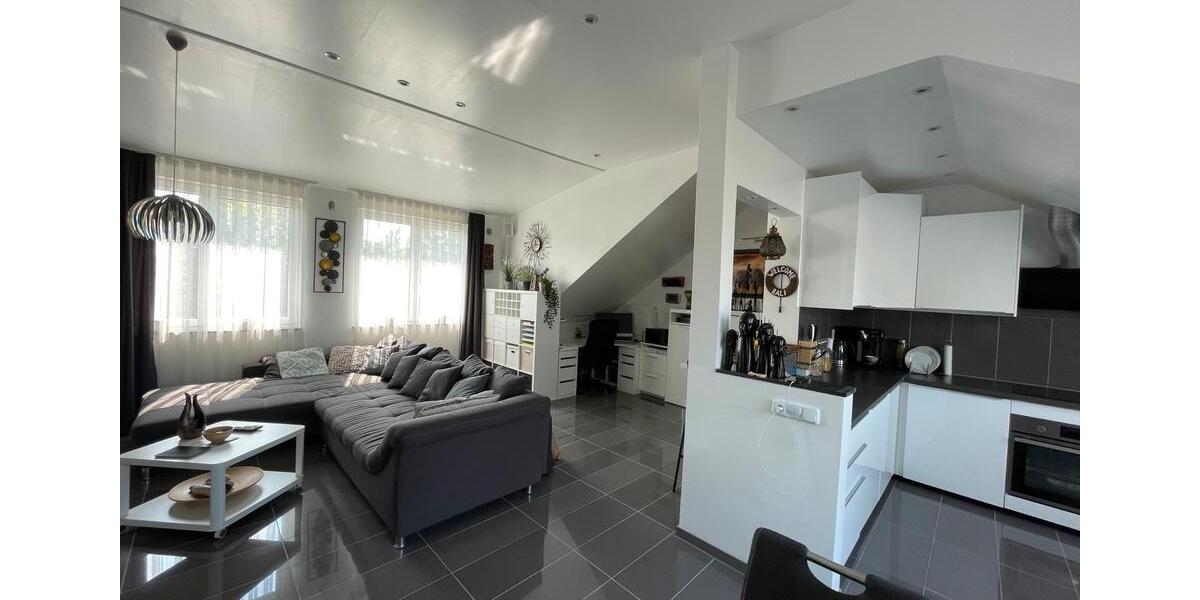 Dachgeschoßwohnung Essen Frillendorf - 3 Zimmer, 96 m&sup2;, 229.000&euro; | Angebot:27044145