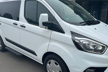 Ford Tourneo Custom 60.000 km 19.880 &euro; Duisburg 47138