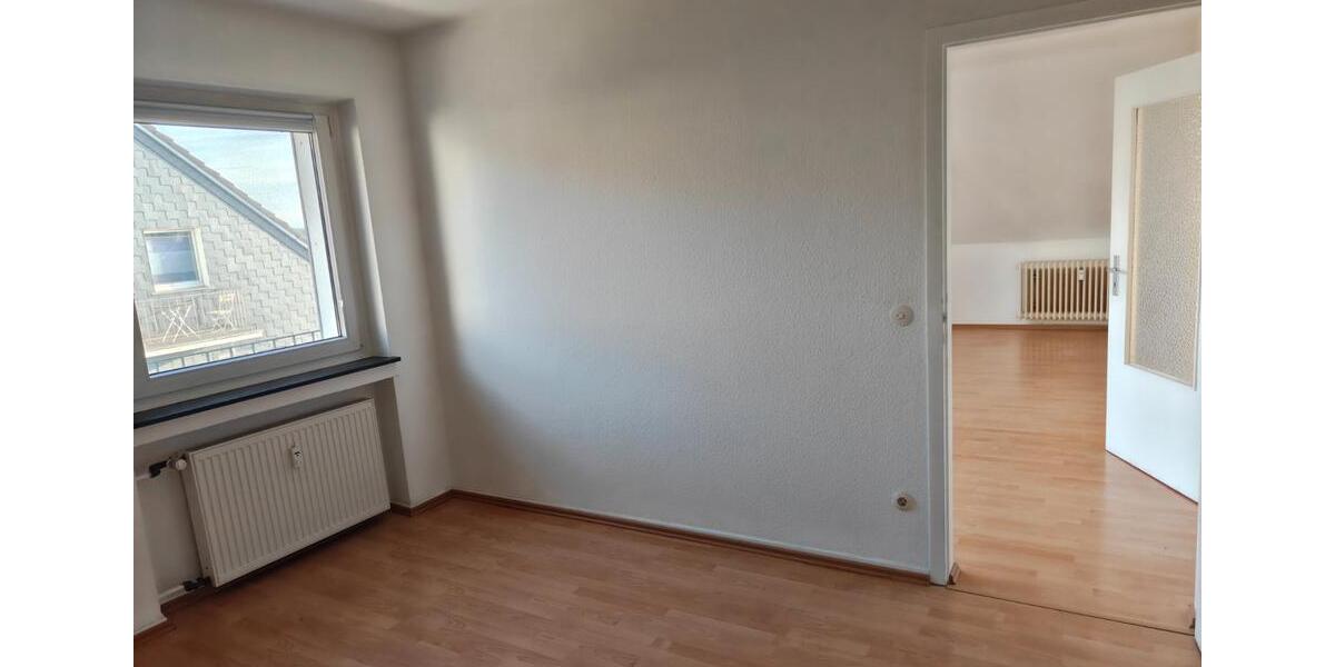 Dachgeschoßwohnung Solingen Höhscheid - 2 Zimmer, 57 m&sup2;, 560&euro; | Angebot:27551989