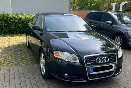 Audi A4 212.000 km 2.700 &euro; Essen 45326