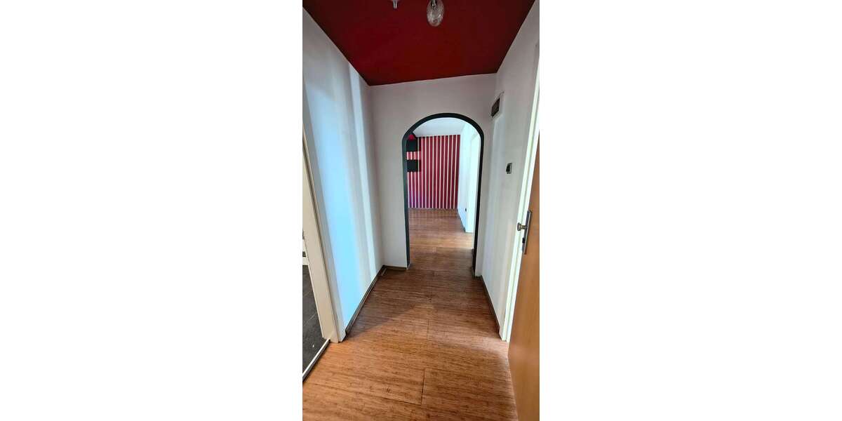 Etagenwohnung Essen Stadtbezirk VI - 3 Zimmer, 58 m&sup2;, 80.000&euro; | Angebot:25590570