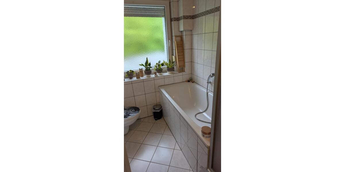 Etagenwohnung Wermelskirchen - 4 Zimmer, 94 m&sup2;, 1.149&euro; | Angebot:26626006