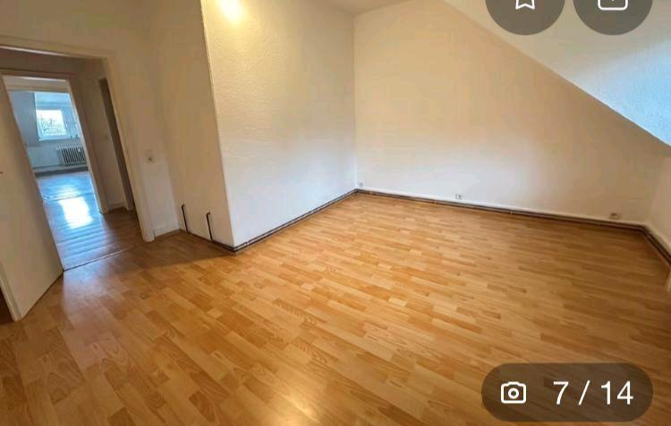 Dachgeschoßwohnung Wuppertal Arrenberg - 4 Zimmer, 118 m&sup2;, 1.200&euro; | Angebot:27566393