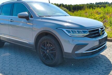 VW Tiguan 197.000 km 16.499 &euro; Essen 45279