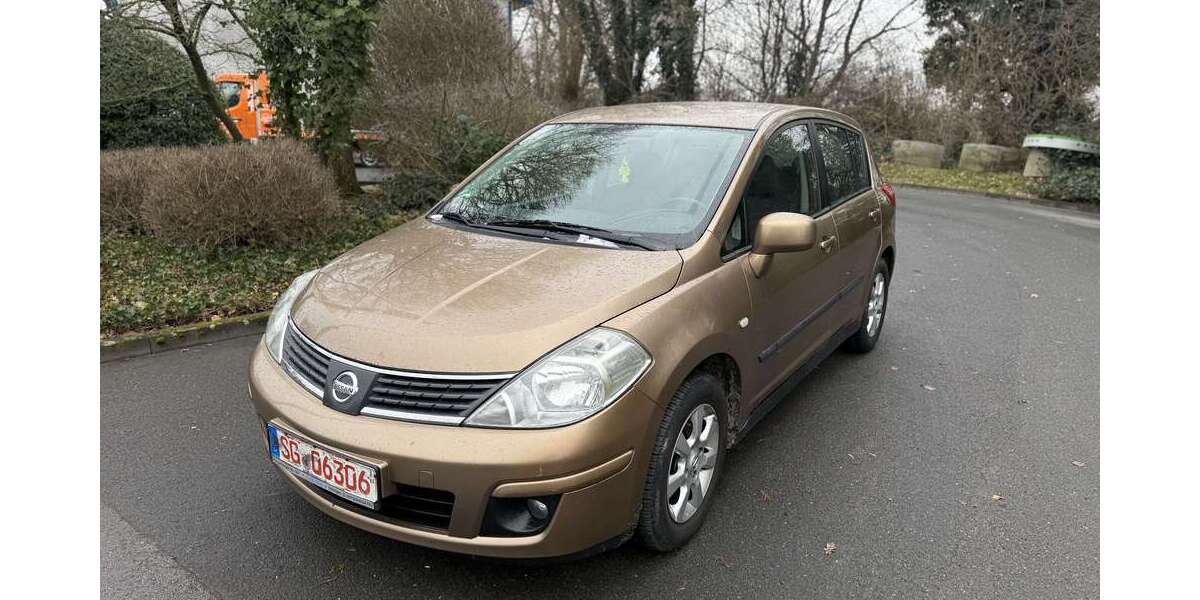 Nissan Tiida 114.552 km 4.900 &euro; Solingen 42655