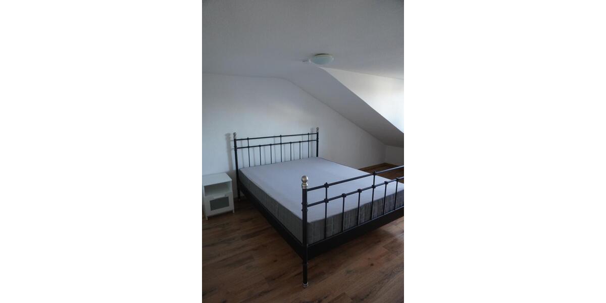 Provisionsfrei* SOFORT FREI! Rhein-nah - 2-Zm Penthouse Oberkassel - renoviert, Klimaanlage Einbauküche 55m² - Einfamilienhaus Düsseldorf Oberkassel | Angebot:25926108