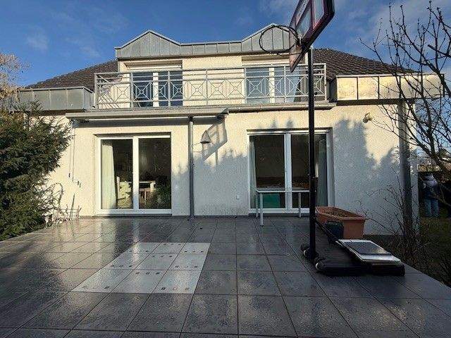 Einfamilienhaus Meerbusch Büderich - 4 Zimmer, 140 m&sup2;, 849.000&euro; | Angebot:25781012