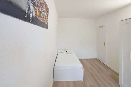 Zimmer Düsseldorf Wersten - 619&euro; | Angebot:26043333