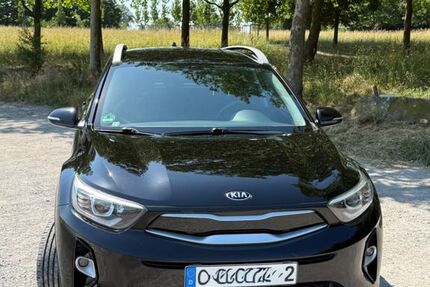 Kia Stonic 50.170 km 13.900 &euro; Oberhausen 46045