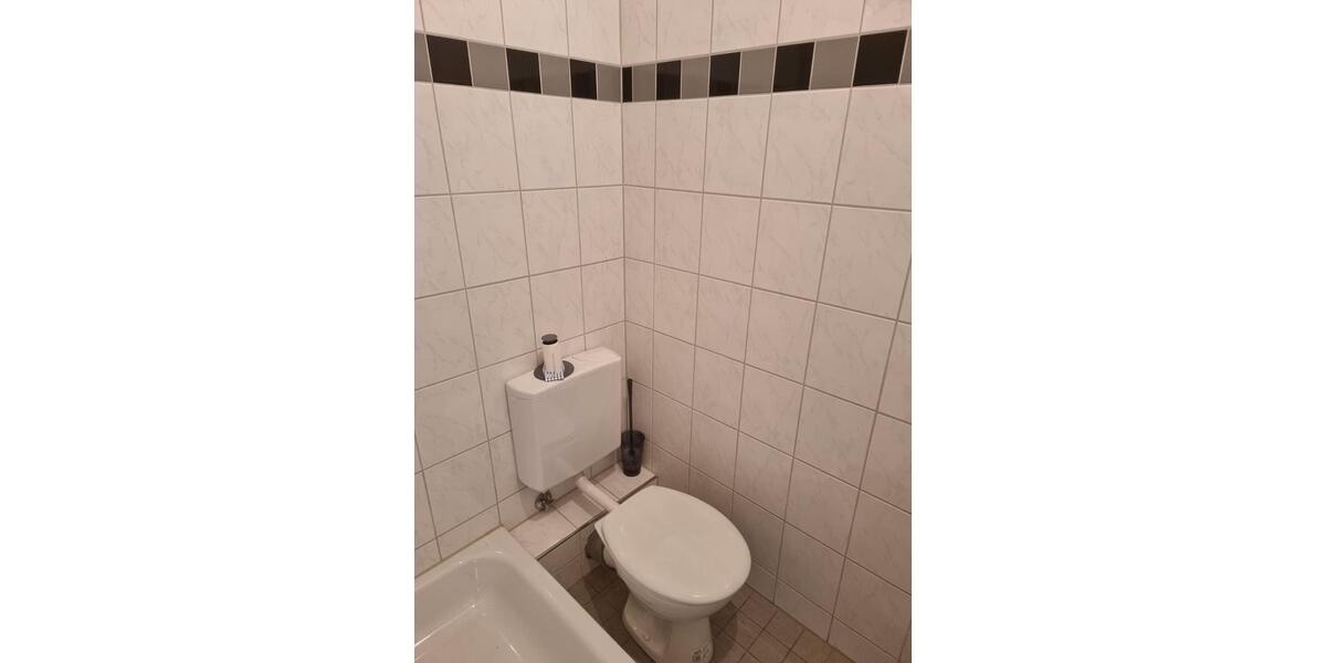 Dachgeschoßwohnung Gelsenkirchen Ückendorf - 3 Zimmer, 75 m&sup2;, 450&euro; | Angebot:27566381