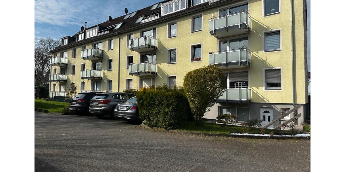 Etagenwohnung Essen Stadtbezirk IX - 4 Zimmer, 100 m&sup2;, 1.100&euro; | Angebot:25824134