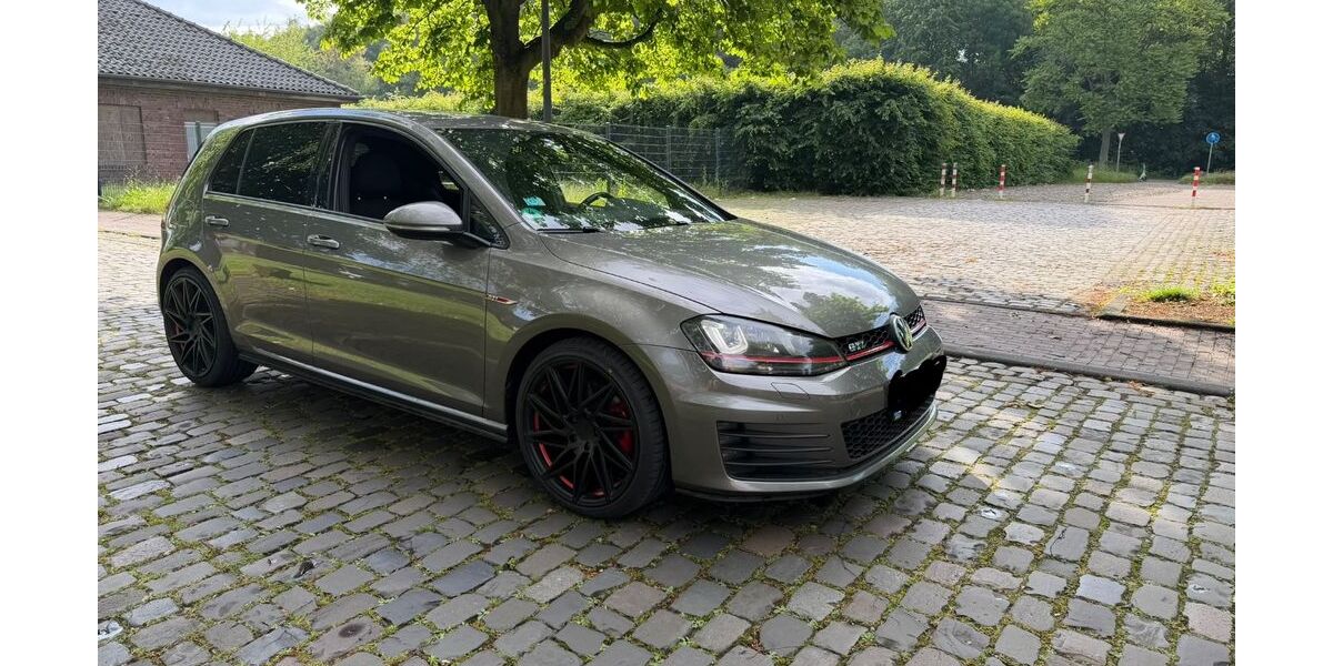 VW Golf 253.800 km 9.900 &euro; Gelsenkirchen 45884
