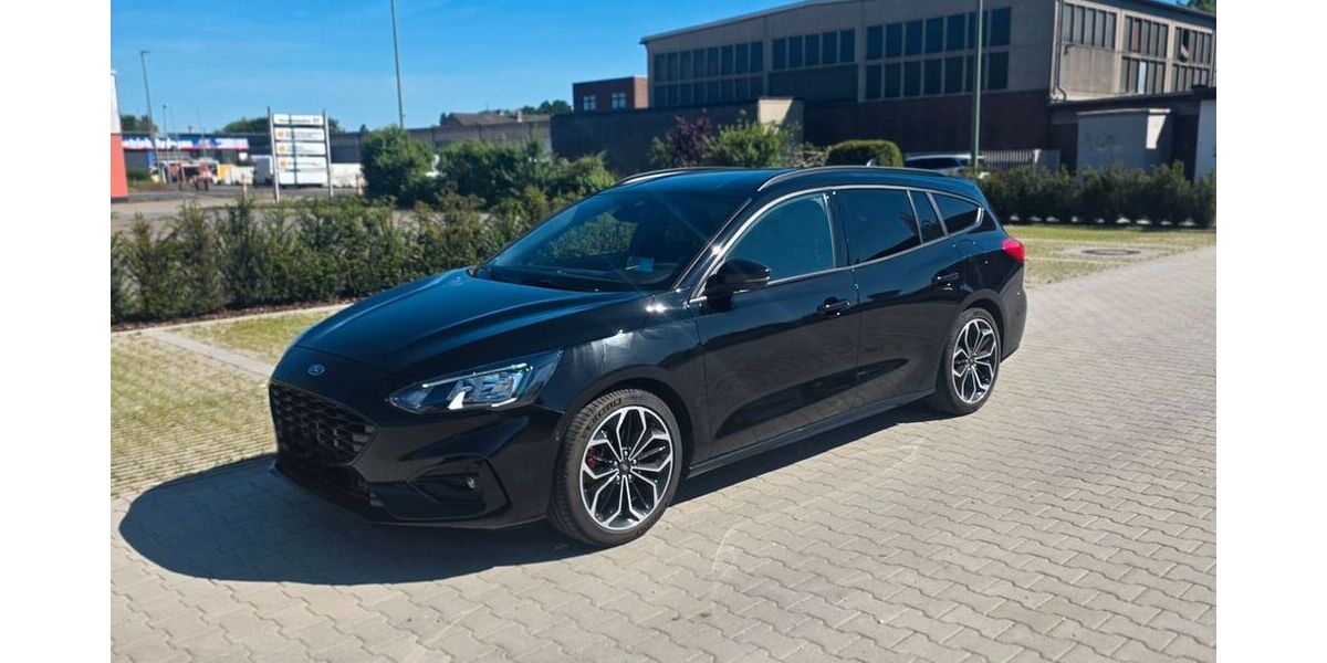 Ford Focus 24.900 km 21.900 &euro; Duisburg 47179