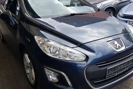 Peugeot 308 69.100 km 9.999 &euro; Düsseldorf 40231