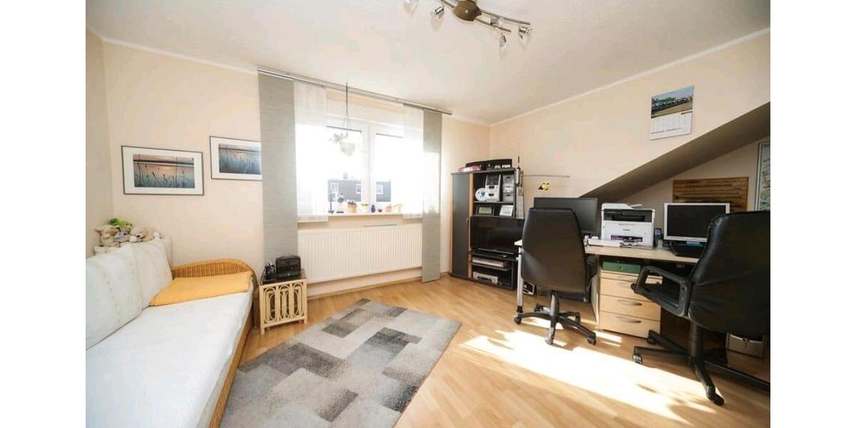 Dachgeschoßwohnung Herne Altenhöfen - 3.5 Zimmer, 106 m&sup2;, 150.000&euro; | Angebot:24817885