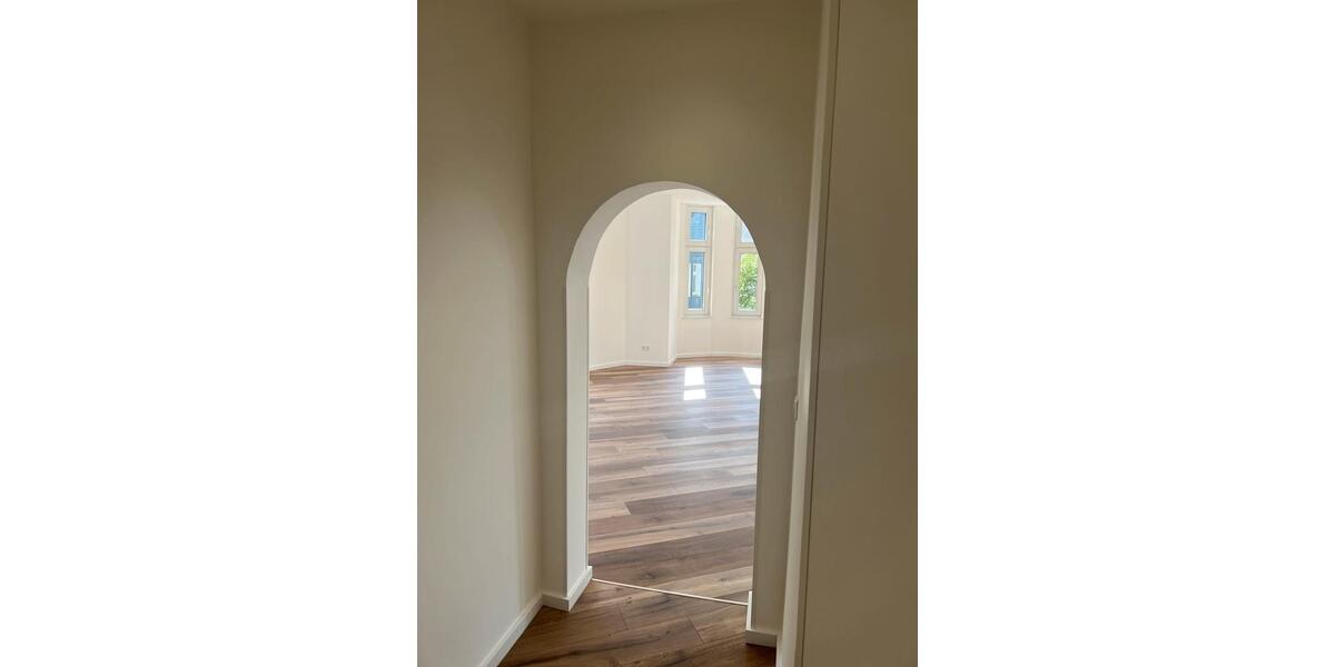 Etagenwohnung Remscheid Gemarkung Bergisch Born - 4 Zimmer, 135 m&sup2;, 1.700&euro; | Angebot:27536393