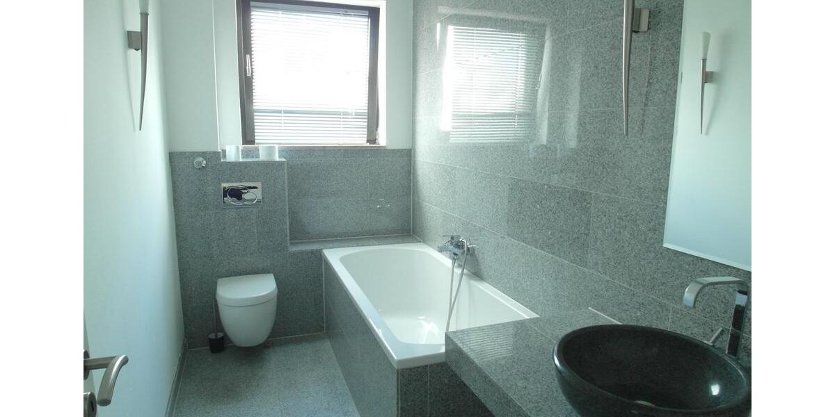 Etagenwohnung Meerbusch Necklenbroich - 5 Zimmer, 174 m&sup2;, 2.500&euro; | Angebot:25884384