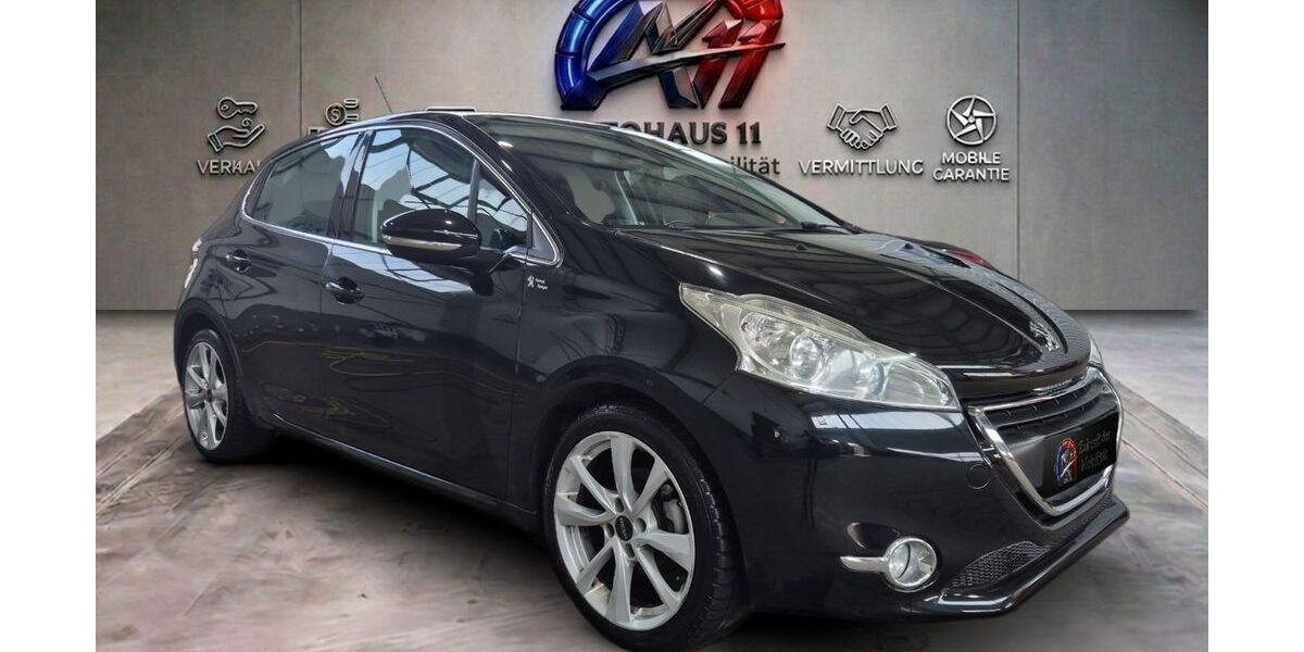 Peugeot 208 49.000 km 7.400 &euro; Essen 45356
