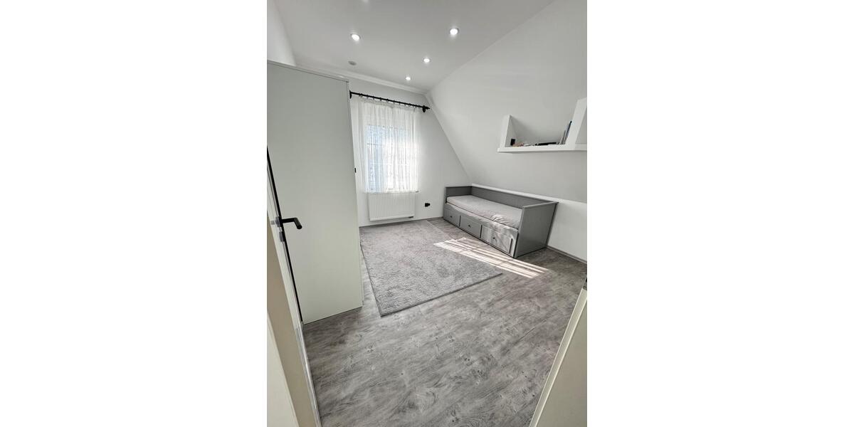 Reihenhaus Gladbeck Alt-Rentfort - 4 Zimmer, 115 m&sup2;, 400.000&euro; | Angebot:26036339