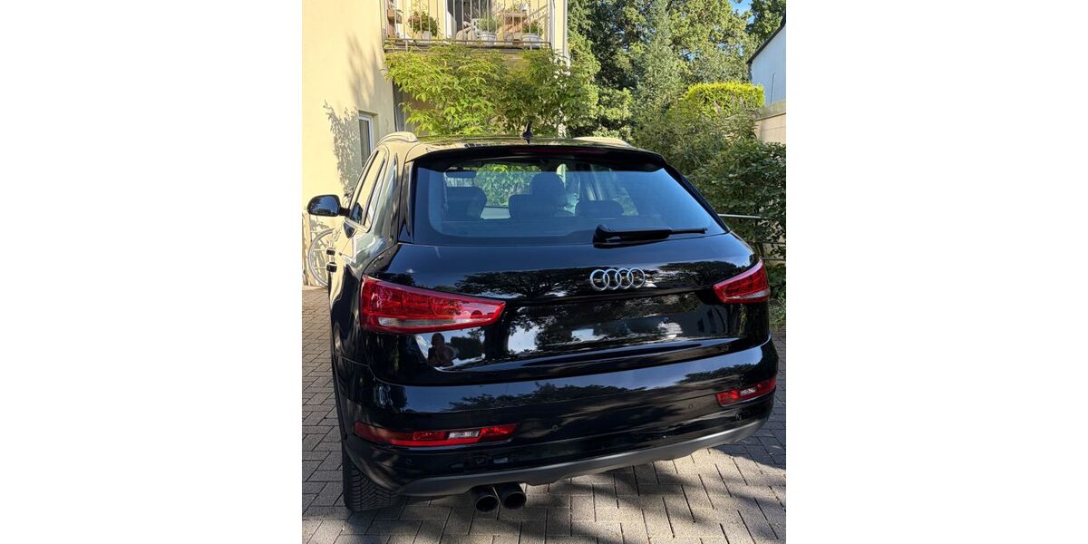 Audi Q3 103.000 km 14.200 &euro; Bochum 44795