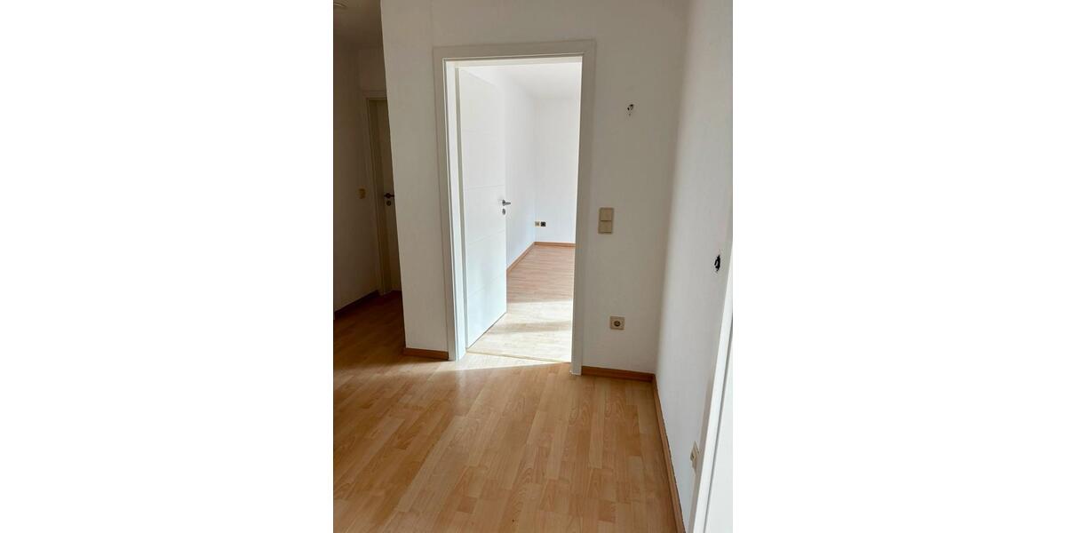 Etagenwohnung Duisburg Großenbaum - 3 Zimmer, 70 m&sup2;, 700&euro; | Angebot:25981091