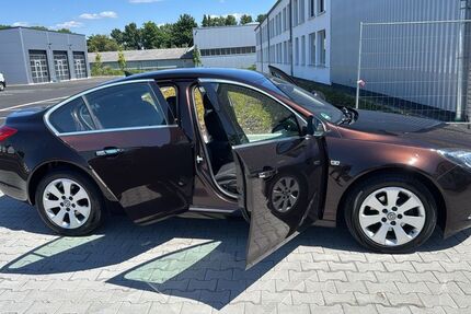Opel Insignia 220.000 km 4.500 &euro; Bochum 44809