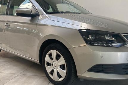 Skoda Fabia 104.374 km 9.480 &euro; Heiligenhaus 42579