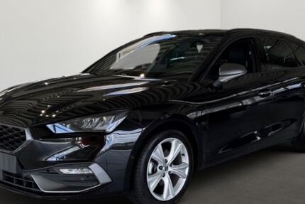 Seat Leon 15.731 km 28.790 &euro; Düsseldorf 40589