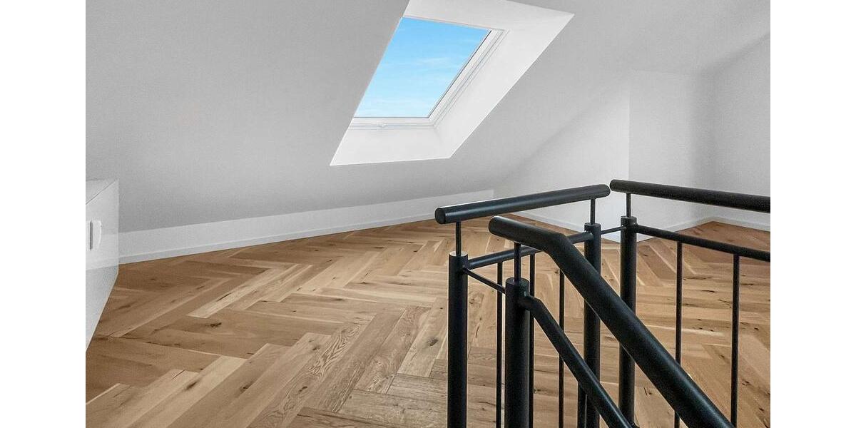 Maisonettenwohnung Düsseldorf Pempelfort - 3.5 Zimmer, 105 m&sup2;, 2.650&euro; | Angebot:25903355