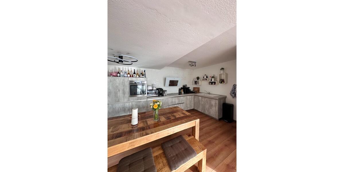 Maisonettenwohnung Düsseldorf Stadtbezirk 8 - 2 Zimmer, 91 m&sup2;, 1.350&euro; | Angebot:25044182