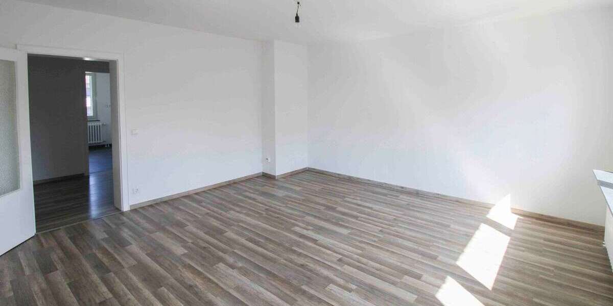 Etagenwohnung Duisburg Rheinhausen - 3 Zimmer, 74 m&sup2;, 165.000&euro; | Angebot:26979335