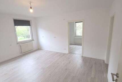 Wohnung Oberhausen Sterkrade - 2 Zimmer, 58 m&sup2;, 440&euro; | Angebot:26002565