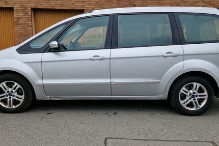 Ford Galaxy 219.000 km 8.499 &euro; Gelsenkirchen 45881
