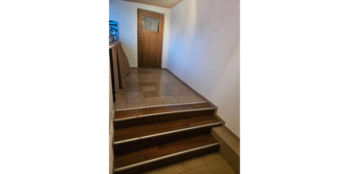 Einfamilienhaus Duisburg Rheinhausen - 10 Zimmer, 160 m&sup2;, 340.000&euro; | Angebot:24853905